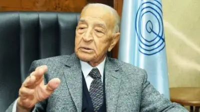 اتحاد الكرة ينعى الإذاعي فهمي عمر.. رحيل أحد أبرز رموز الإعلام والإدارة الرياضية في مصر