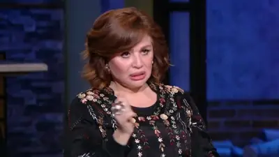 إلهام شاهين تنتقد السوشيال ميديا بعد أزمة فستان الجونة: 