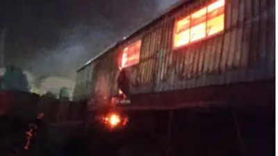 نيابة الصف تأمر بتفريغ كاميرات المراقبة بعد حريق مخزن مخلفات بلاستيك