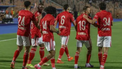 أزمة تجديد عقد حسين الشحات في الأهلي: تجاهل إداري وغضب لاعب