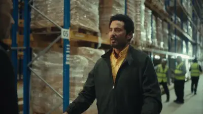 تامر حسني يثني على أداء عمرو سعد في مسلسل 'إفراج': 'إيه يا صاحبي العظمة دي؟'