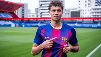 برشلونة يطالب حمزة عبدالكريم بالعودة فورًا لتسوية وضعه الإداري