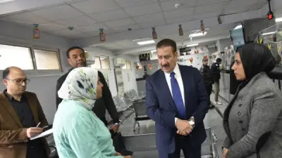 محافظ بورسعيد يتفقد مركز تراخيص المحال العامة لتحسين الخدمات للمواطنين