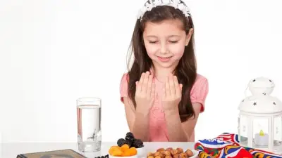 نظام غذائي صحي للأطفال الصائمين في رمضان: دليل شامل للعائلات