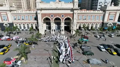 حزب مستقبل وطن يطلق حملة 'إفطار مسافر' لخدمة الصائمين في محطة مصر بالإسكندرية