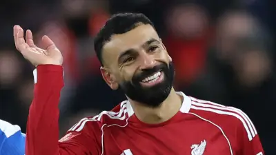غموض مصير محمد صلاح مع ليفربول واهتمام سعودي متزايد بخطة بالملايين