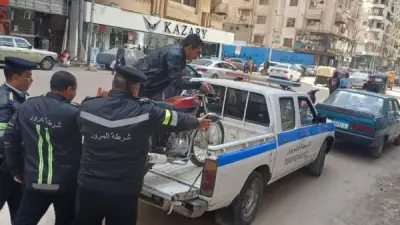 مرور الشرقية يضبط مخالفي الدراجات النارية والسيارات الملاكي في حملات مكثفة بالزقازيق