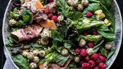 الريحان الطازج: سرّ الصحة النفسية في السلطات الرمضانية