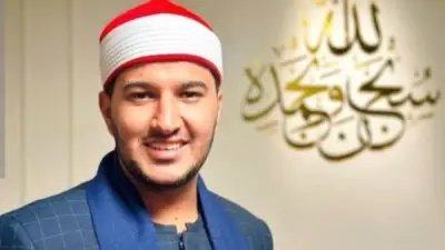 محافظ بني سويف يهنئ بلال سيف لفوزه بالمركز الأول في مسابقة القرآن الدولية بتنزانيا