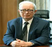 خبير دولي وأكاديمي وتجربة تشريعية: من هو الدكتور حسين عيسى نائب رئيس الوزراء الجديد؟