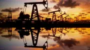 تراجع أسعار النفط قبيل المحادثات النووية الأمريكية الإيرانية في جنيف