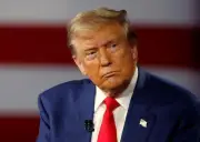 ترامب يهدد باستخدام قاعدة دييجو غارسيا إذا لم توقع إيران الاتفاق النووي