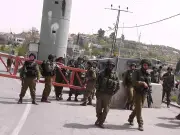 الاحتلال الإسرائيلي يمنع الفلسطينيين من دخول القدس لأداء صلاة الجمعة عبر حاجز قلنديا