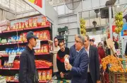 محافظ الدقهلية يفتتح المعرض الدائم للمنتجات الغذائية بأسعار مخفضة في المنصورة
