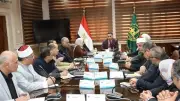محافظ القليوبية يوجه بتطوير الخدمات الصحية والتعليمية ويركز على الانضباط الإداري