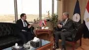 وزير السياحة يبحث مع سفير بريطانيا تعزيز التعاون السياحي والآثري بين البلدين