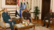 وزير الدفاع المصري يلتقي قائد الجيش اللبناني لتعزيز التعاون العسكري بين البلدين