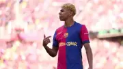لامين يامال يتوج بجائزة ألدو روفيرا كأفضل لاعب في برشلونة للموسم الثاني على التوالي