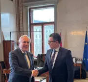 السفير المصري في فيينا يلتقي رئيس البرلمان الفيدرالي النمساوي لتعزيز التعاون