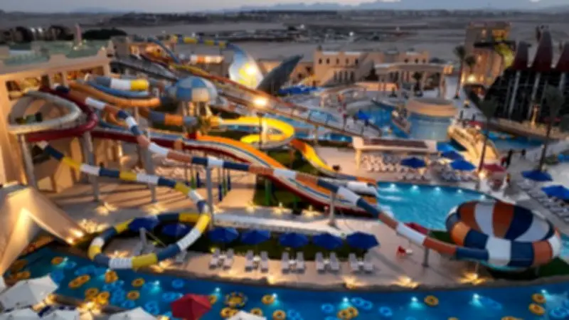 مطار الغردقة يستقبل 102 رحلة دولية تقل 26 ألف سائح في حركة وصول مكثفة