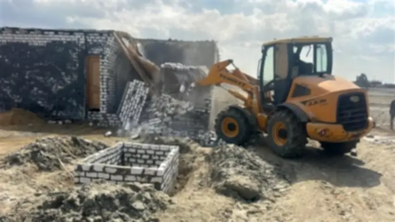 محافظ الإسماعيلية يعلن إزالة 117 حالة تعدٍ على الأراضي الزراعية وأملاك الدولة