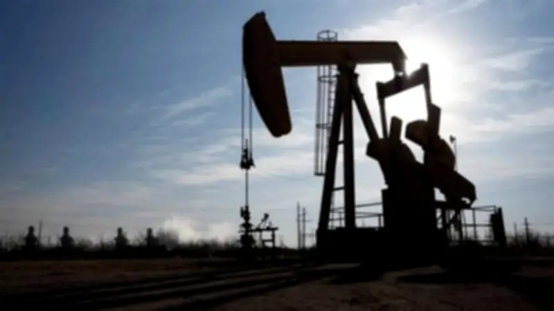 انخفاض العقود الآجلة للنفط الأمريكي بنسبة 1.25% إلى 94.40 دولار للبرميل