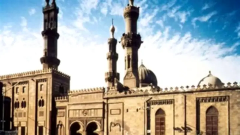 موعد أذان المغرب في المنيا اليوم الثلاثاء 14 رمضان 1447 هجريًا