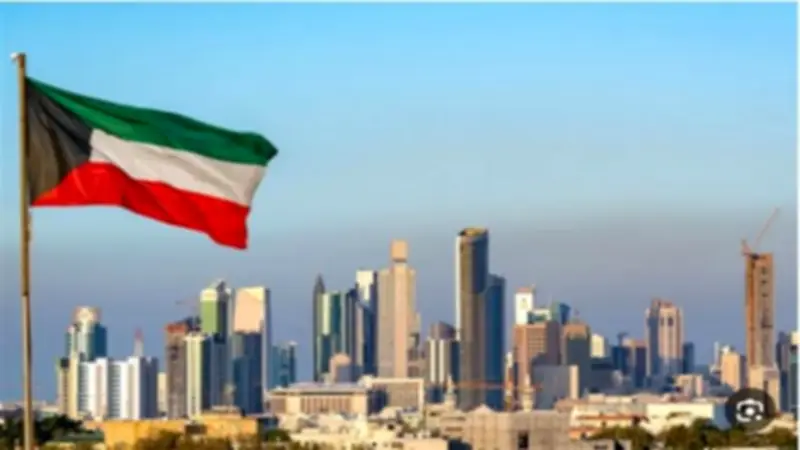 وزارة الدفاع الكويتية تعلن رصد 14 صاروخاً باليستياً و23 مسيرة خلال 48 ساعة