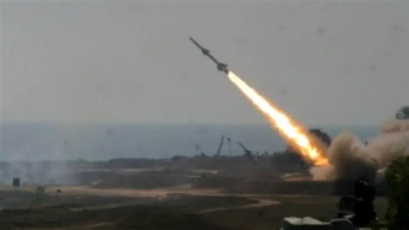 جيش الاحتلال الإسرائيلي ينفذ 140 غارة على منظومة الصواريخ الإيرانية خلال 24 ساعة