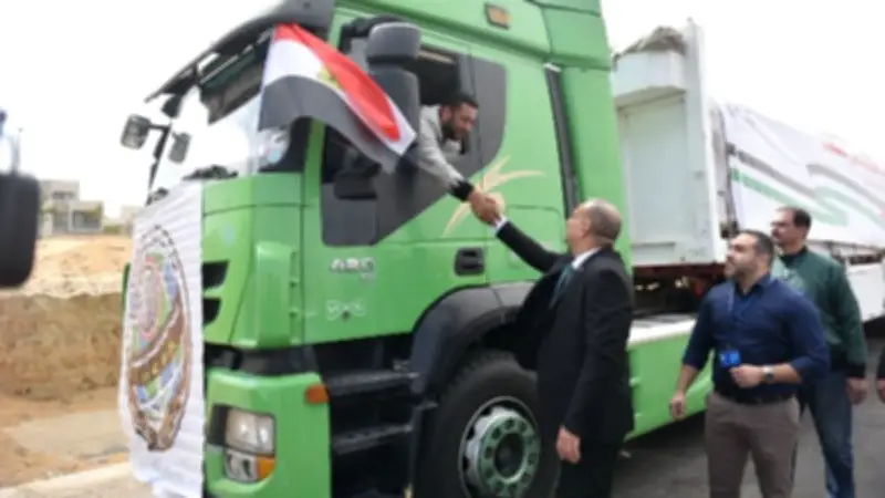 وزير التموين يعلن إطلاق القافلة الـ16 إلى غزة بـ130 طن مساعدات عاجلة