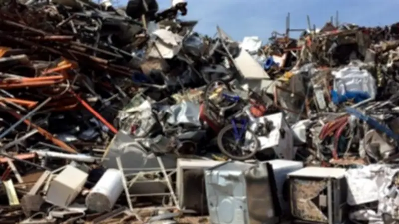 استقرار أسعار الخردة في السوق المحلي اليوم: الحديد بـ 18 جنيهاً والصلب بـ 20 جنيهاً للكيلو