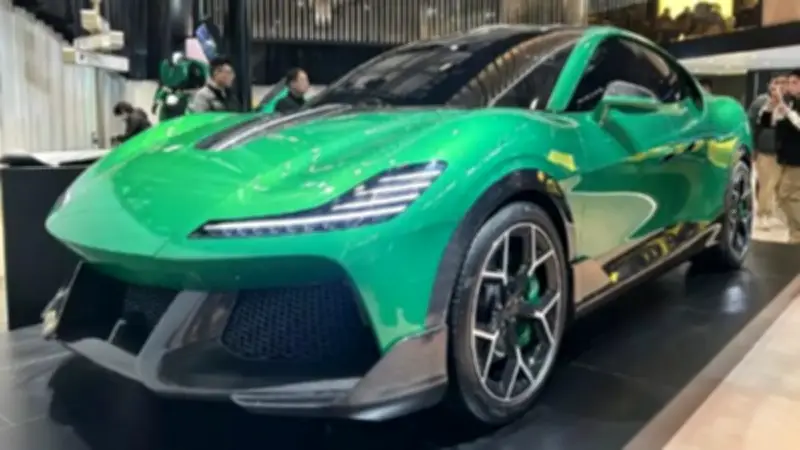 من المكانس الكهربائية إلى السيارات الفاخرة: شركة صينية تعلن عن سيارة كهربائية بقوة 1876 حصاناً