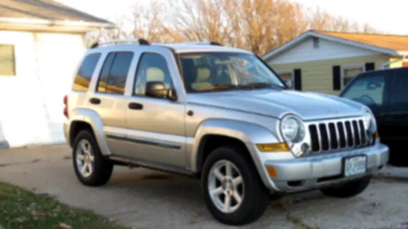 جيب ليبرتي موديل 2007 أوتوماتيك بسعر 450 ألف جنيه في السوق المصري