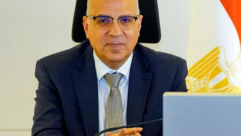 وزيرا الري والتخطيط يستعرضان خطة الاستثمار المائي 2025/2027 لتأهيل الترع وحماية الشواطئ