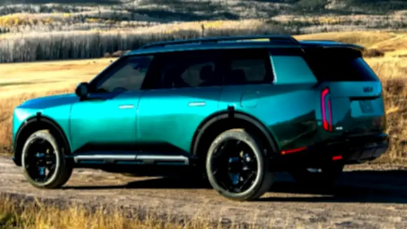 كيا تعلن أول استدعاء لتيلورايد 2027 وK4 2026 بسبب خلل في أحزمة الأمان الخلفية