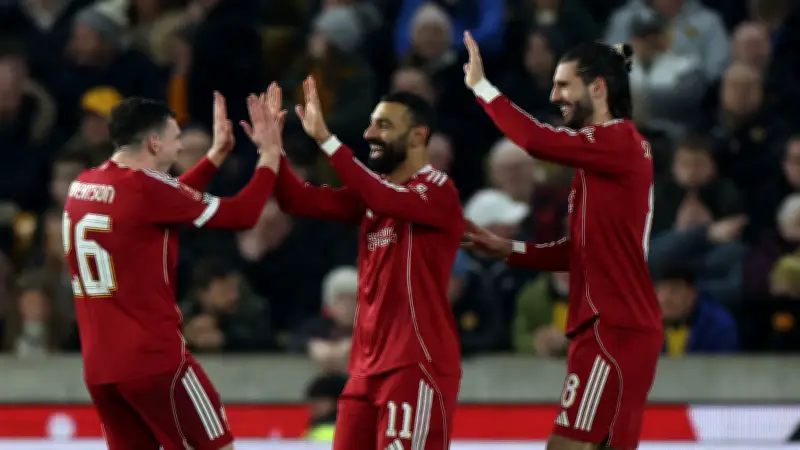 ليفربول يمدد عقد ريان جرافنبيرش رسميًا حتى عام 2032