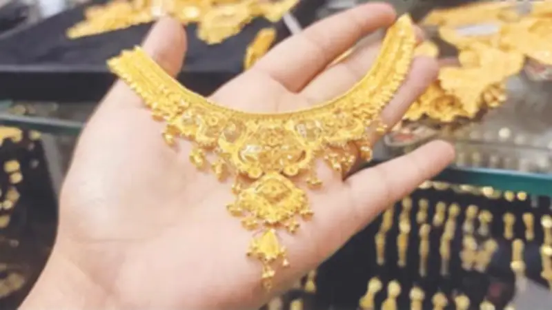 تراجع جديد في أسعار الذهب بمصر.. عيار 21 يسجل 6980 جنيها للشراء