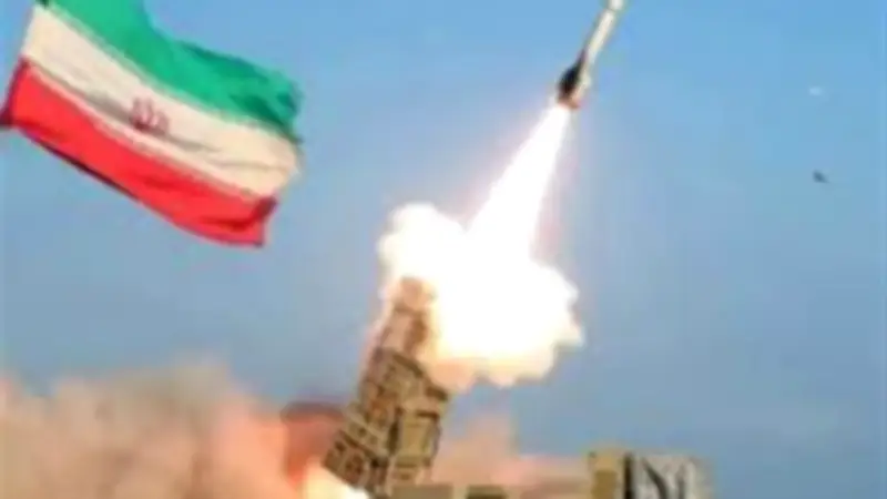 تصعيد عسكري في الخليج: الكويت تعلن رصد 37 صاروخاً ومسيرة خلال 48 ساعة