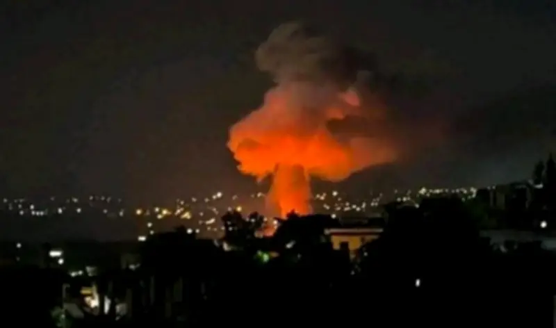 مقتل 400 وإصابة 250 في غارة باكستانية على مستشفى بكابول