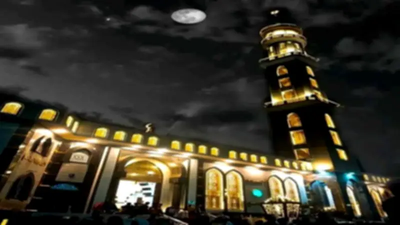 موعد أذان الفجر اليوم الثلاثاء في أسيوط: 4:54 صباحاً وعدد ساعات الصيام 12 ساعة و56 دقيقة