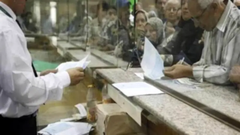 صرف معاشات أبريل خلال 48 ساعة دون زيادة.. والزيادة 15% في يوليو القادم