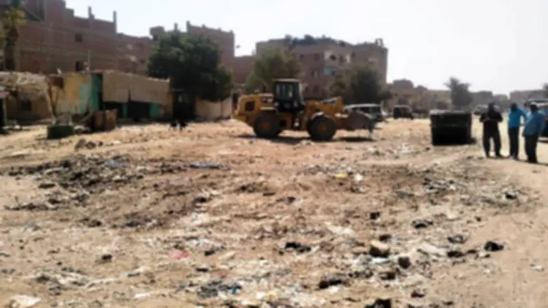 حملة مكبرة في أسوان ترفع 51 إشغالاً عشوائياً و160 طن مخلفات لتحسين المظهر الحضاري