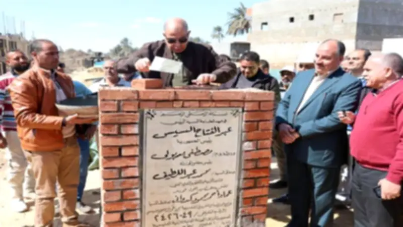 محافظ المنيا يضع حجر أساس مجمع الجزائر التعليمي بسمالوط بتكلفة 54.5 مليون جنيه