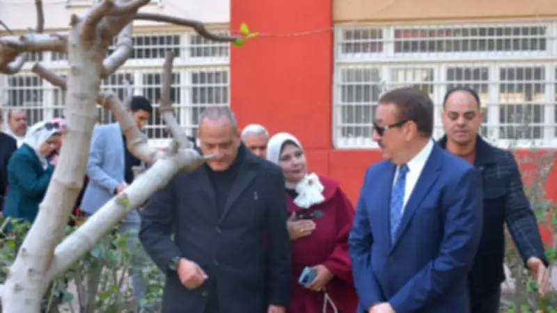 محافظ بورسعيد يتفقد مدرسة 6 أكتوبر ويشرف على تطوير 4 مبانٍ بتكلفة 6.5 مليون جنيه