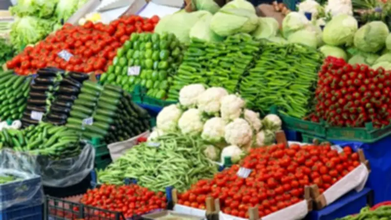 ارتفاع أسعار الخضار في سوق العبور اليوم الجمعة مع تباين يصل إلى 7 جنيهات في 13 صنفاً