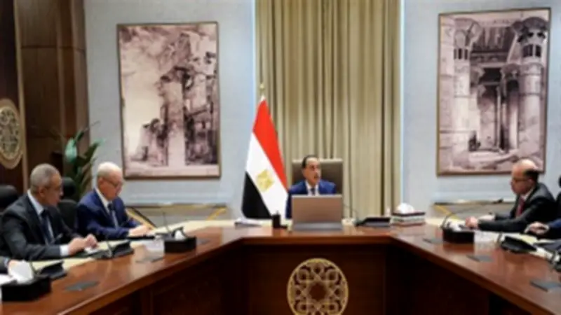 70 فرصة عمل وحملات نظافة.. أبرز القرارات الحكومية خلال 24 ساعة