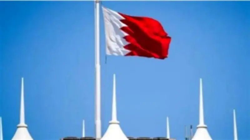 البحرين تعلن تدمير 74 صاروخاً و117 طائرة مسيرة منذ بدء الاعتداءات الإيرانية