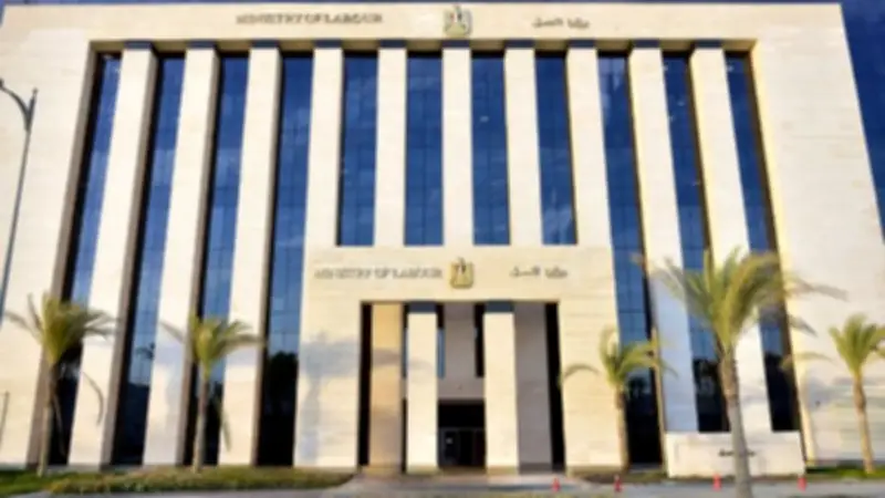 وزارة العمل تمنح 745 منشأة مهلة قانونية وتوصي بإغلاق 45 أخرى مخالفة