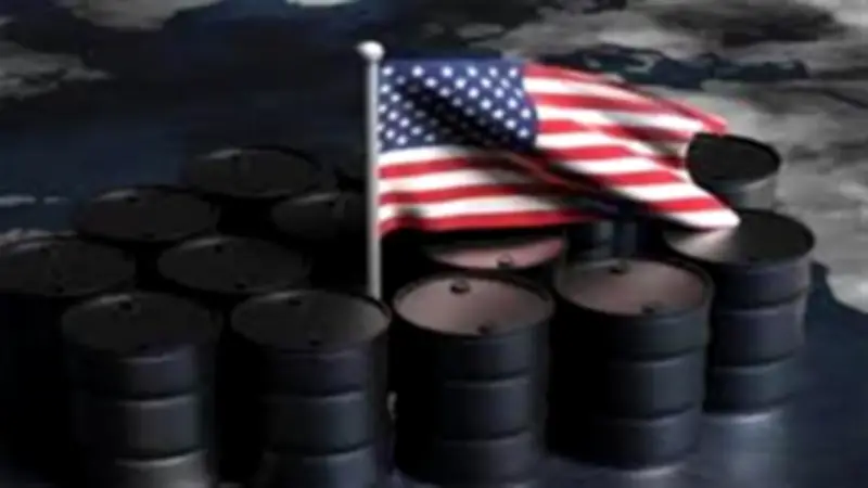 تراجع العقود الآجلة للنفط الأمريكي إلى 79.57 دولار للبرميل بعد تسجيل قمم تاريخية