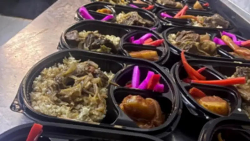 احتيال يضرب طموح شيف منزلية.. 8 آلاف جنيه خسارة بعد إعداد 100 وجبة إفطار لأوردر وهمي